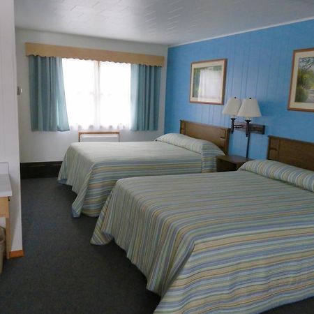 Cedars Motel Ironwood Exterior photo